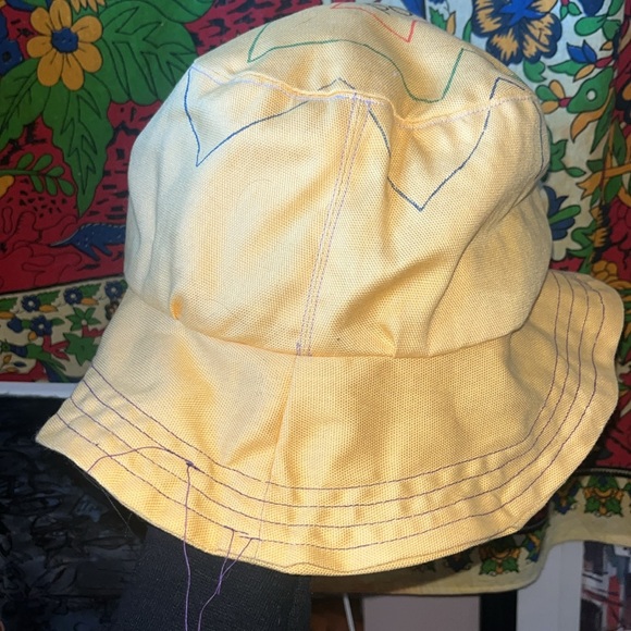 Reversible Bucket hat - Picture 3 of 5